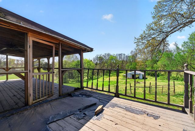 463 Franks Ferry Rd, Sparta, TN 38583