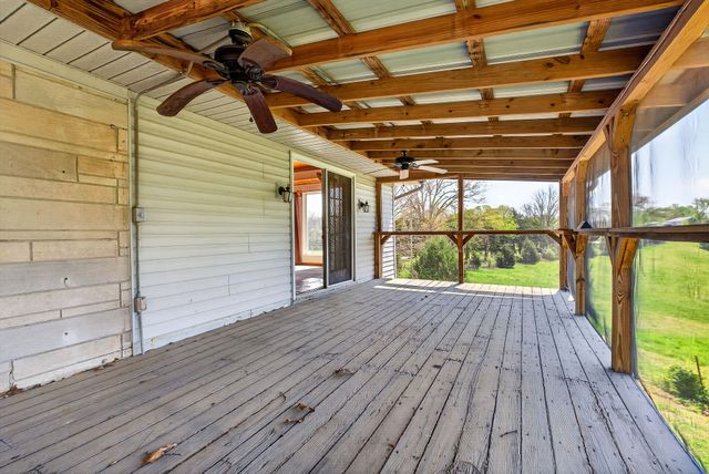 463 Franks Ferry Rd, Sparta, TN 38583