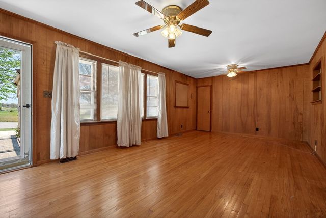 463 Franks Ferry Rd, Sparta, TN 38583