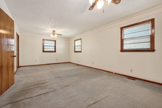 463 Franks Ferry Rd, Sparta, TN 38583
