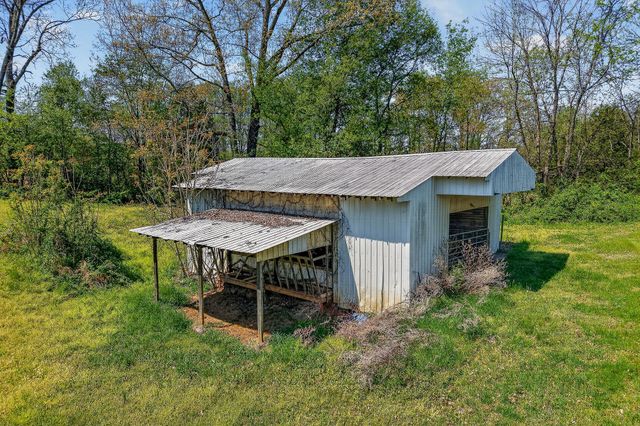 463 Franks Ferry Rd, Sparta, TN 38583