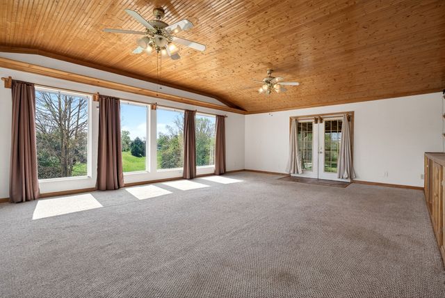 463 Franks Ferry Rd, Sparta, TN 38583