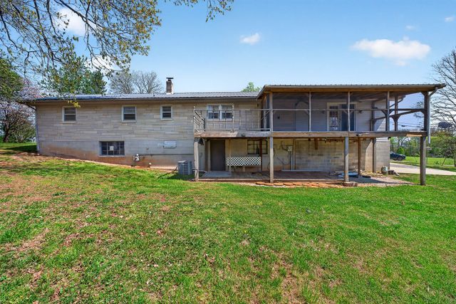 463 Franks Ferry Rd, Sparta, TN 38583