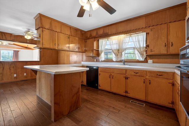 463 Franks Ferry Rd, Sparta, TN 38583