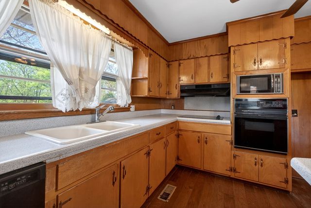 463 Franks Ferry Rd, Sparta, TN 38583