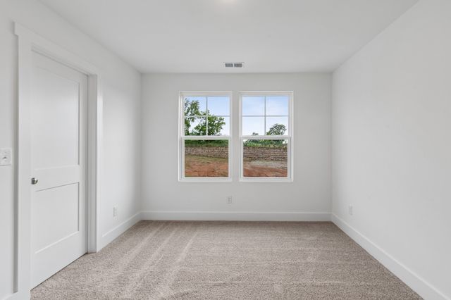 3201 Gravity Drive, Columbia, TN 38401