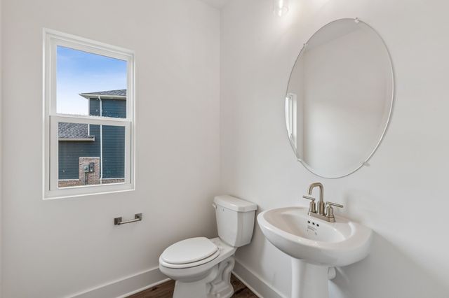 3201 Gravity Drive, Columbia, TN 38401
