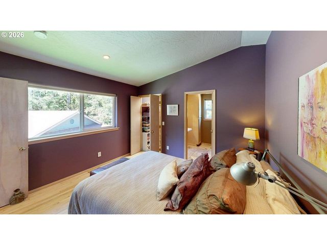 1410 GLENWOOD Dr, Brookings, OR 97415