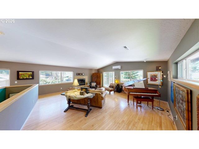 1410 GLENWOOD Dr, Brookings, OR 97415
