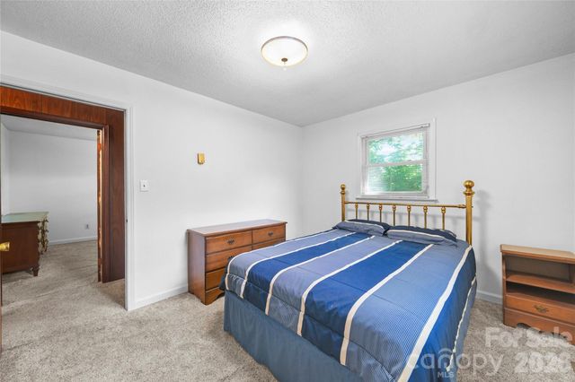 708 Mocksville Highway, Statesville, NC 28625