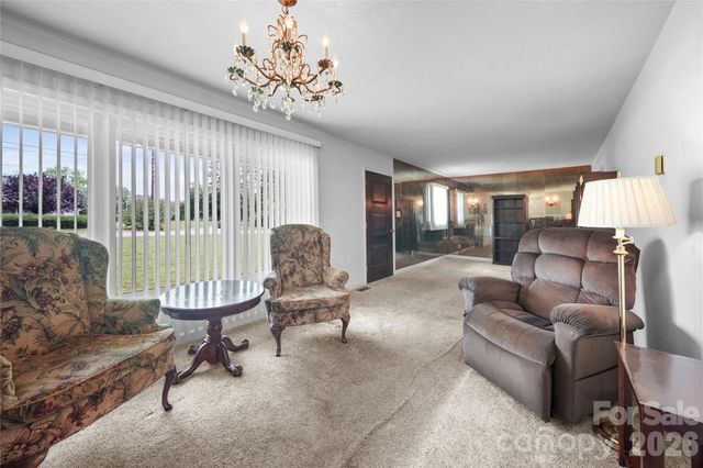 708 Mocksville Highway, Statesville, NC 28625