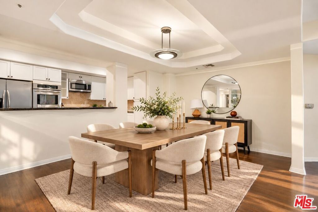 11855 Goshen Avenue 104, Los Angeles, CA 90049 — photo 3