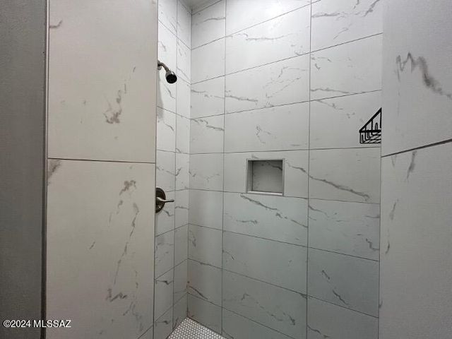 1330 N Tyndall Avenue, Tucson, AZ 85719