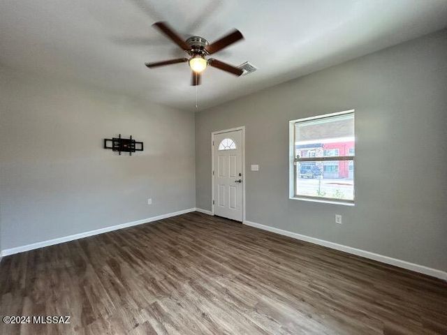 1330 N Tyndall Avenue, Tucson, AZ 85719