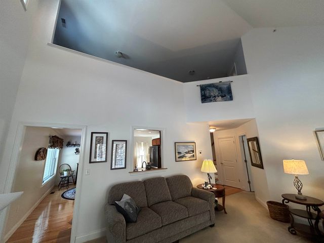 7 Hilltop Lane, Brentwood, NH 03833