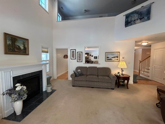 7 Hilltop Lane, Brentwood, NH 03833