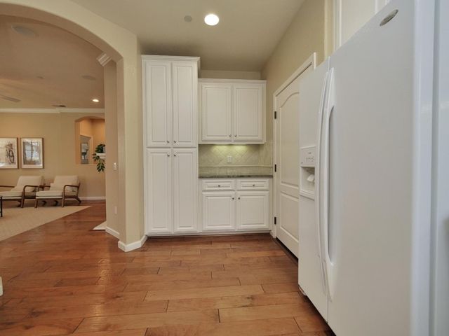 1048 Cabris Ln, Roseville, CA 95747
