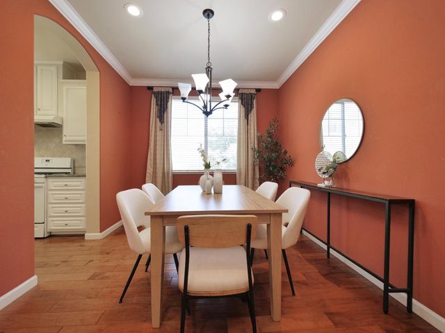 1048 Cabris Ln, Roseville, CA 95747