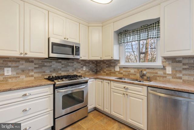 1215 BRANCH LN, Glen Burnie, MD 21061