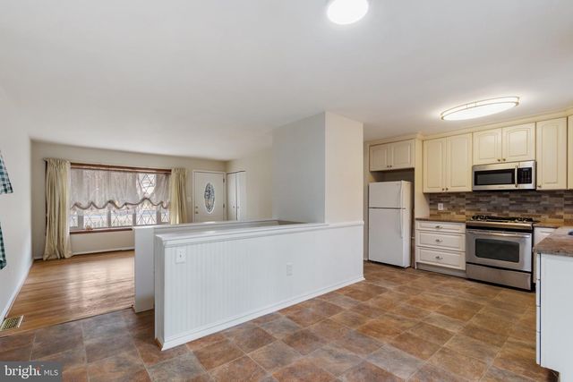 1215 BRANCH LN, Glen Burnie, MD 21061