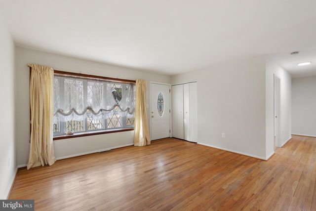 1215 BRANCH LN, Glen Burnie, MD 21061