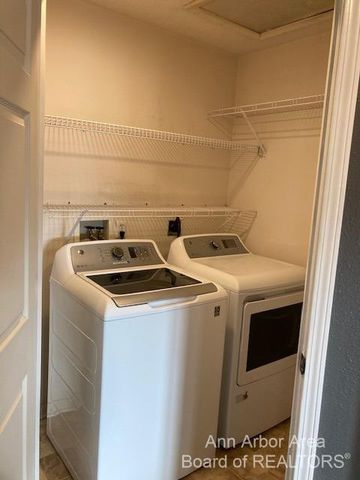 1551 Oakfield Drive, Ann Arbor, MI 48108