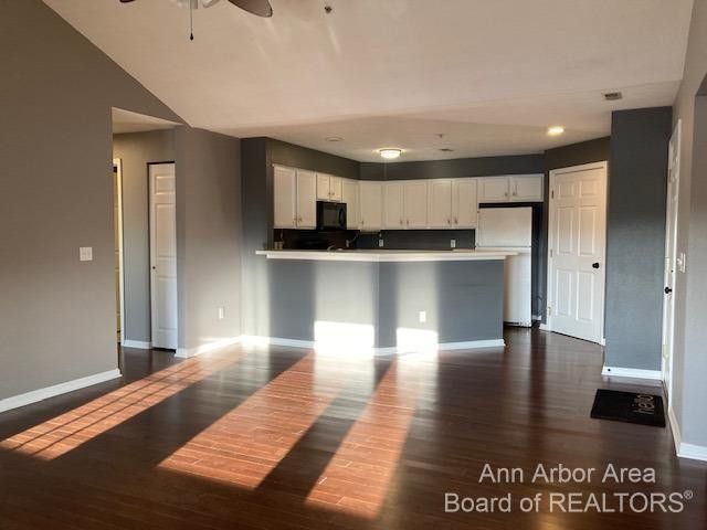 1551 Oakfield Drive, Ann Arbor, MI 48108