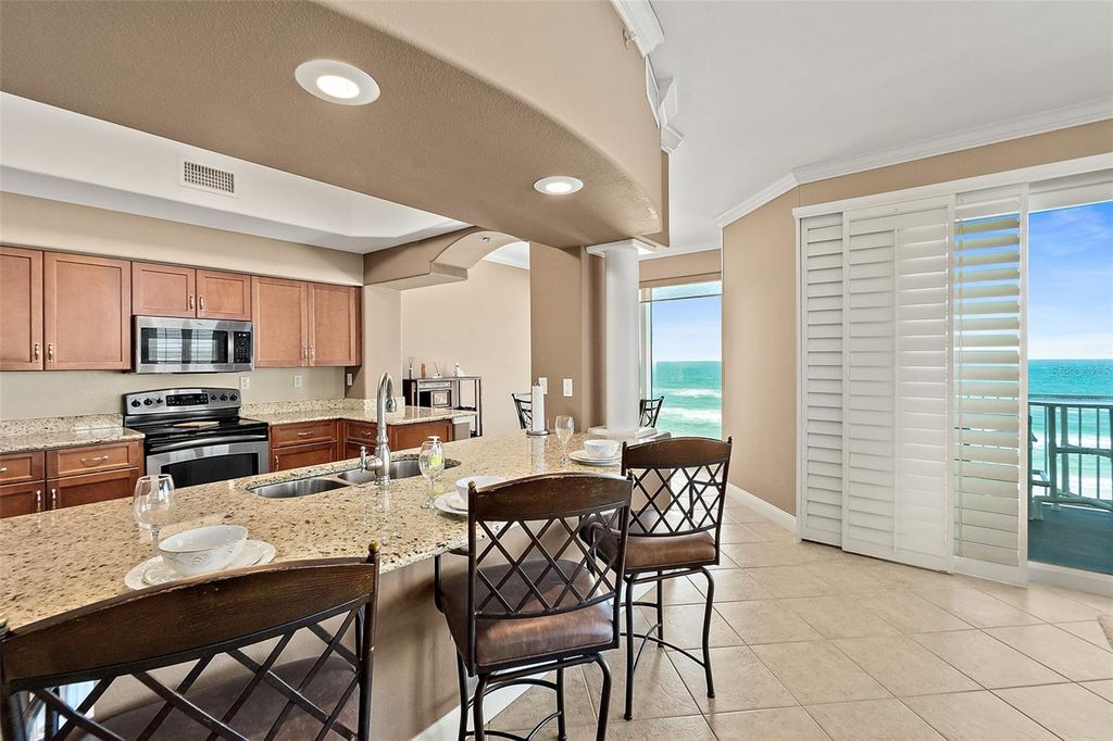 Image 15 of property listing at 3737 S ATLANTIC AVENUE 504, Daytona Beach, FL 32118