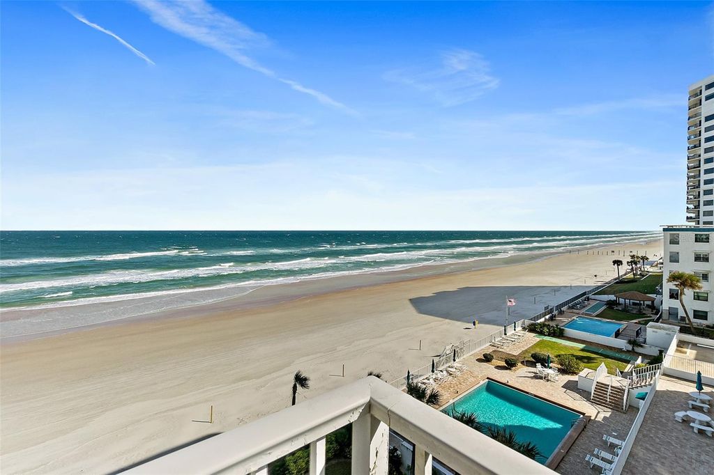 Image 39 of property listing at 3737 S ATLANTIC AVENUE 504, Daytona Beach, FL 32118