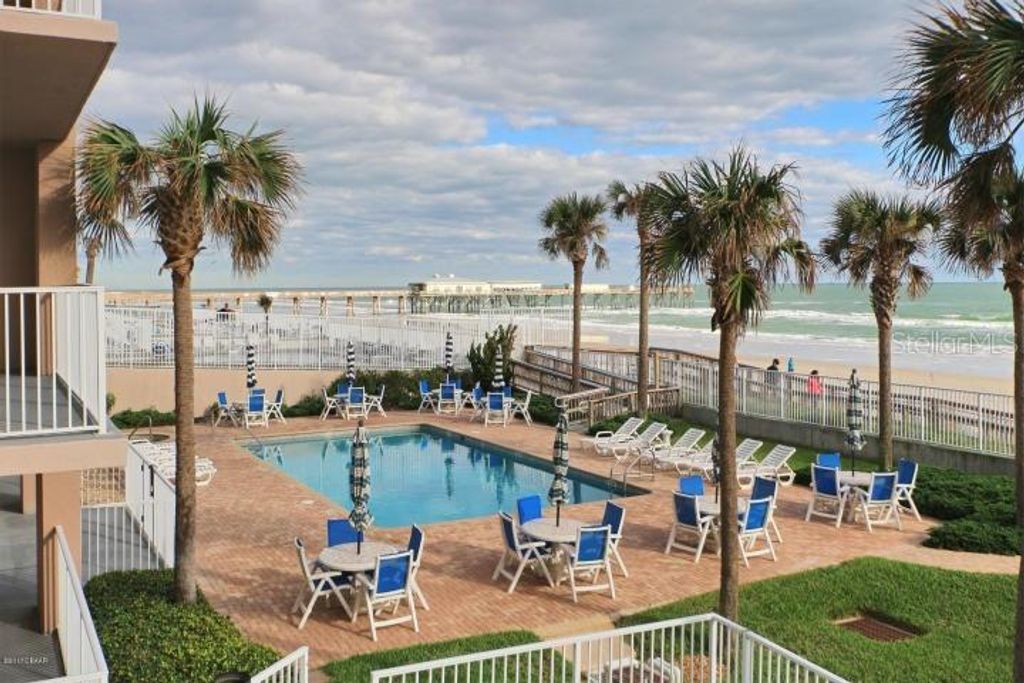 Image 55 of property listing at 3737 S ATLANTIC AVENUE 504, Daytona Beach, FL 32118