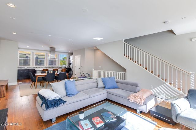 1400 E BETHANY HOME Road 14, Phoenix, AZ 85014