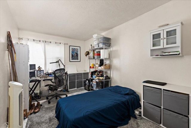 16465 Green Tree Boulevard 18, Victorville, CA 92395