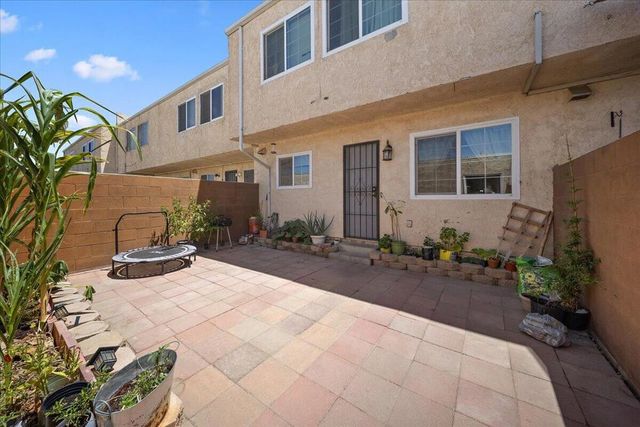 16465 Green Tree Boulevard 18, Victorville, CA 92395