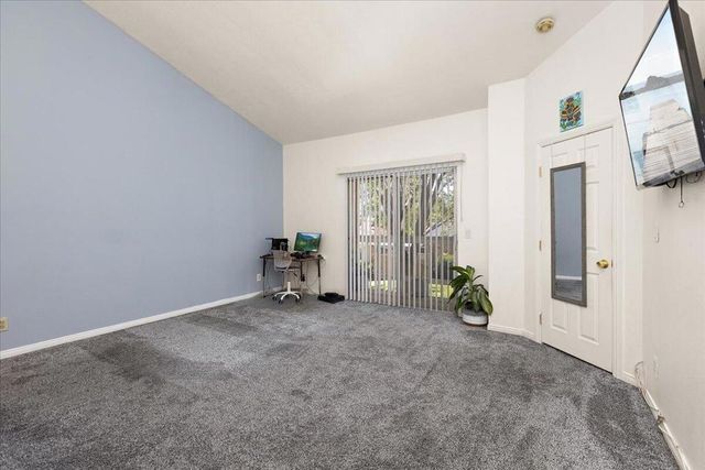 16465 Green Tree Boulevard 18, Victorville, CA 92395