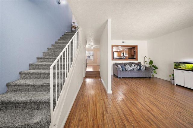 16465 Green Tree Boulevard 18, Victorville, CA 92395