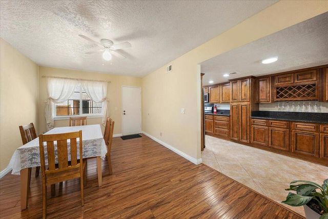 16465 Green Tree Boulevard 18, Victorville, CA 92395