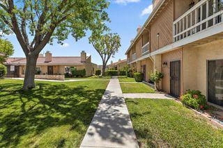 16465 Green Tree Boulevard 18, Victorville, CA 92395