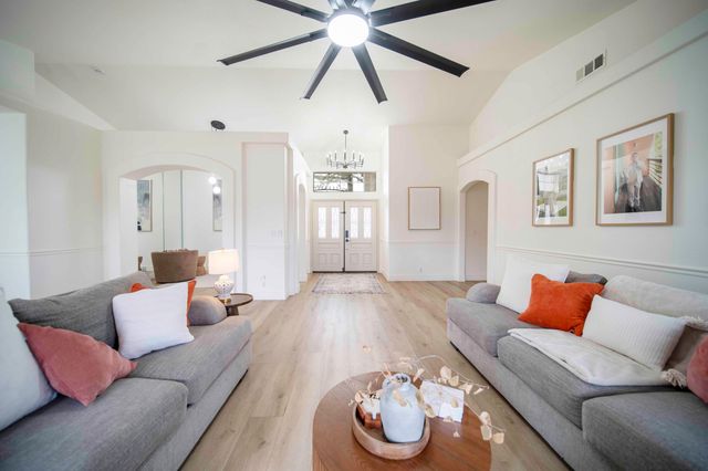 2330 S Stover Street, Visalia, CA 93292