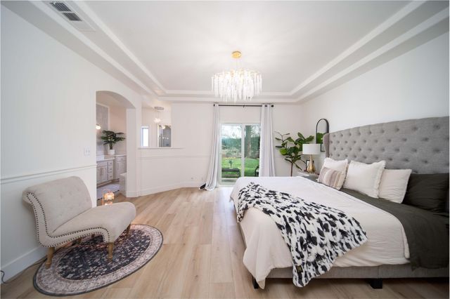 2330 S Stover Street, Visalia, CA 93292