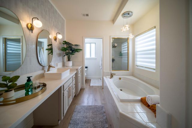 2330 S Stover Street, Visalia, CA 93292