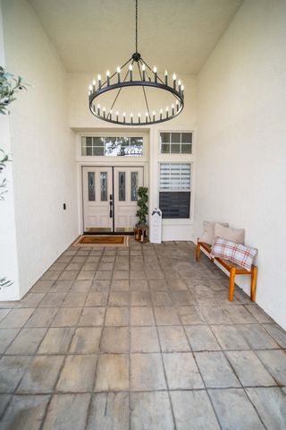 2330 S Stover Street, Visalia, CA 93292