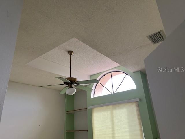 3000 RED OAK COURT 204, Palm Harbor, FL 34684