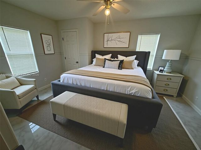 815 Foster Rd, Hallandale Beach, FL 33009