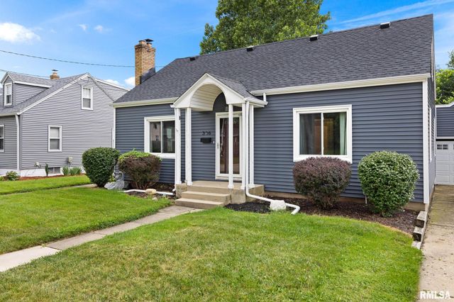306 N LAWNDALE Avenue, Washington, IL 61571