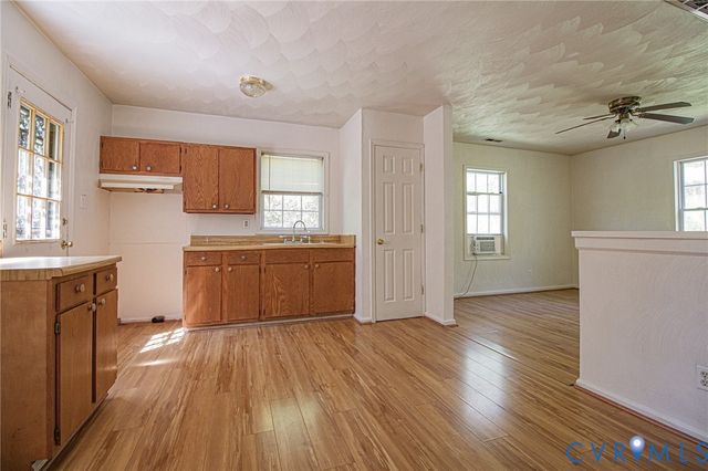 10801 Old Stage Rd, Prince George, VA 23875