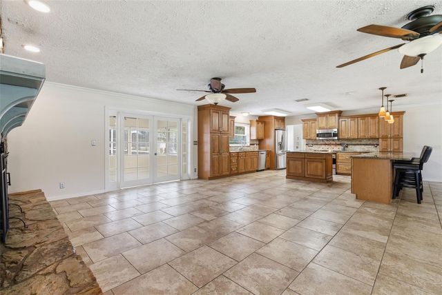 13525 301 HIGHWAY N, Thonotosassa, FL 33592