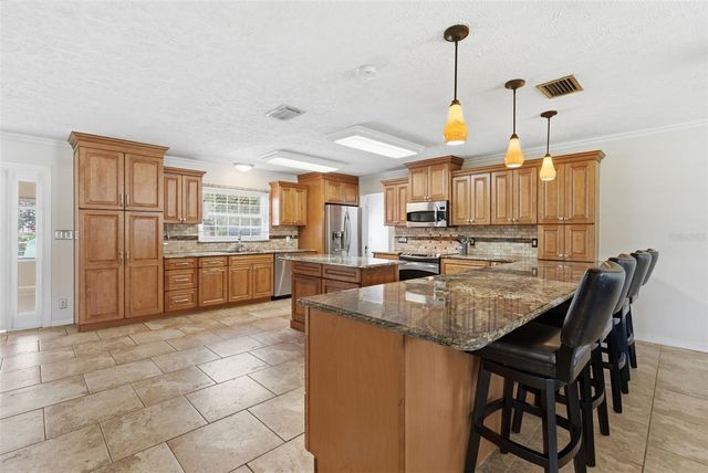 13525 301 HIGHWAY N, Thonotosassa, FL 33592