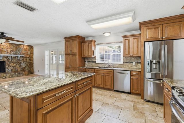 13525 301 HIGHWAY N, Thonotosassa, FL 33592
