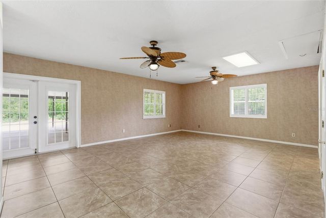 13525 301 HIGHWAY N, Thonotosassa, FL 33592