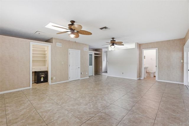 13525 301 HIGHWAY N, Thonotosassa, FL 33592